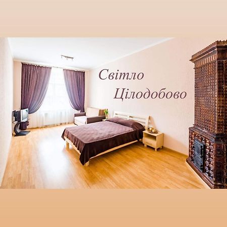 Апартаменти на Гнатюка 17 Львів Екстер'єр фото